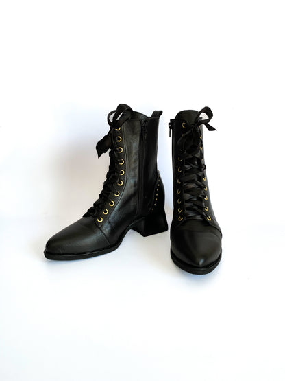 Lizzy Boot - Black Leather