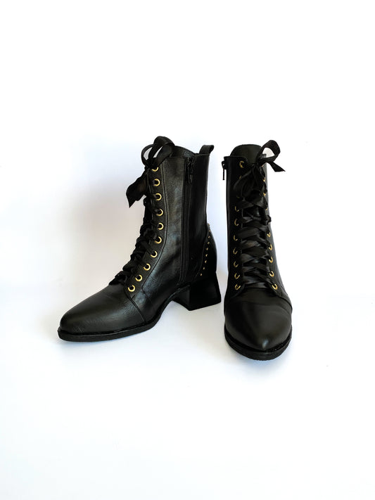 Lizzy Boot - Black Leather