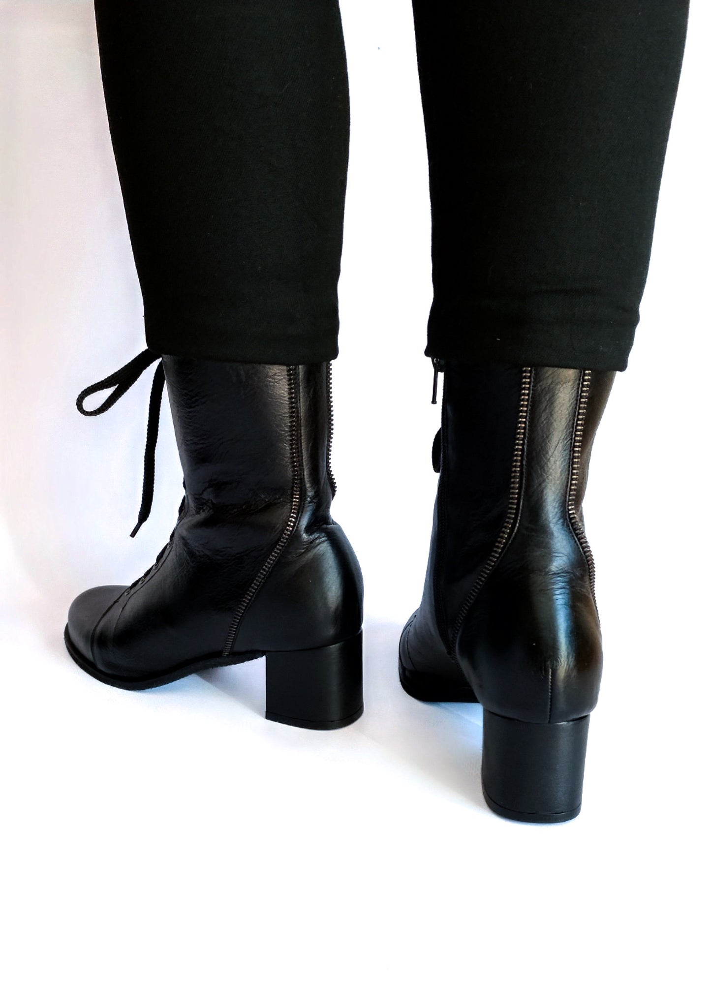 Roxy Boot - Black Leather
