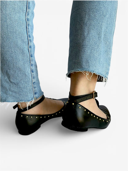 Dakota Pump - Black Leather